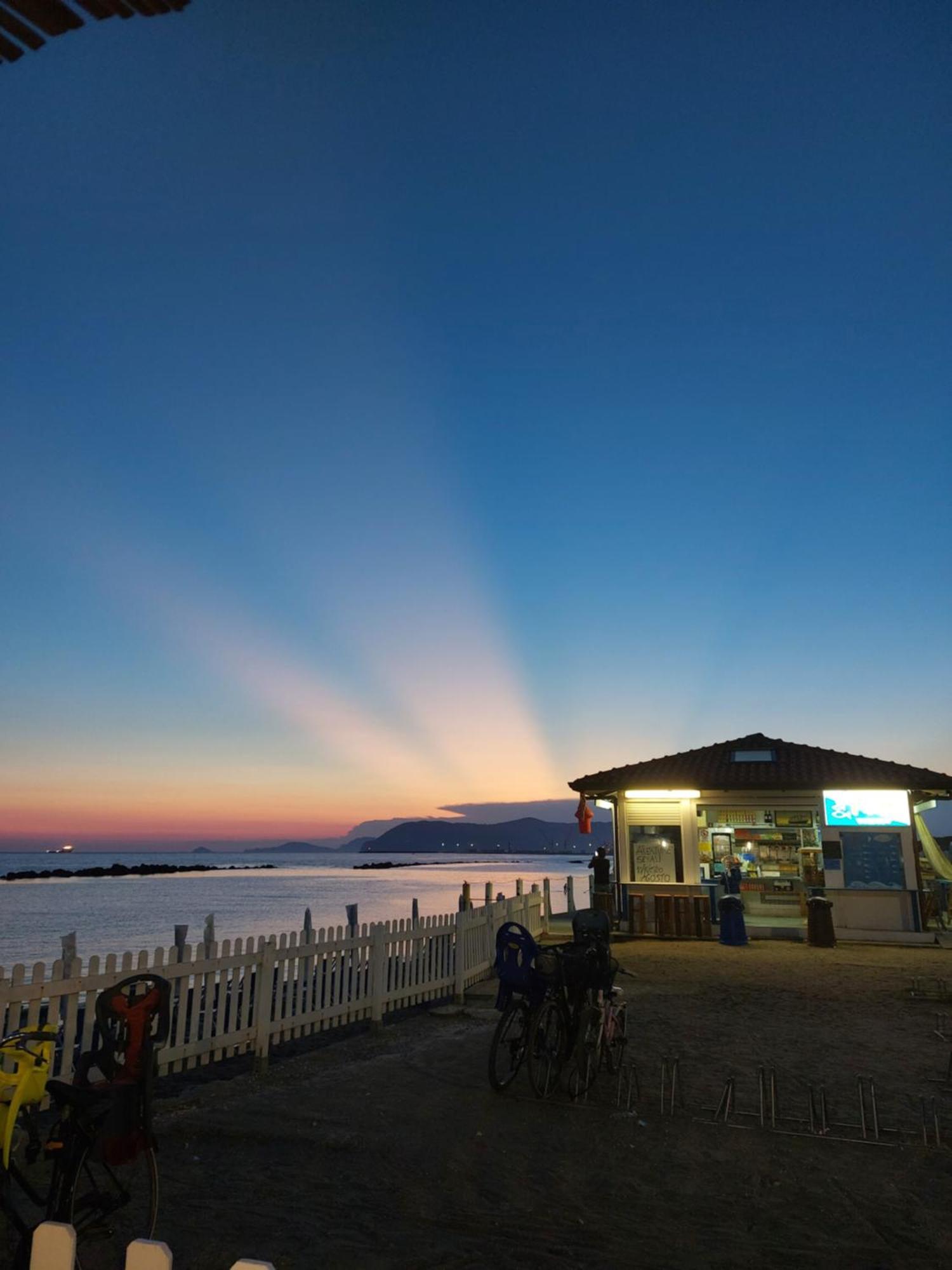 Appartamento Al Mare Di Liguria E Toscana Marina di Massa Extérieur photo